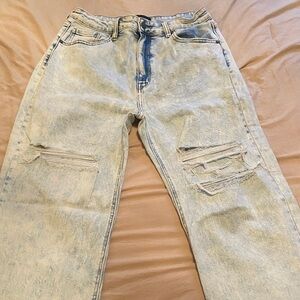Light Blue Distressed Women’s Jeans